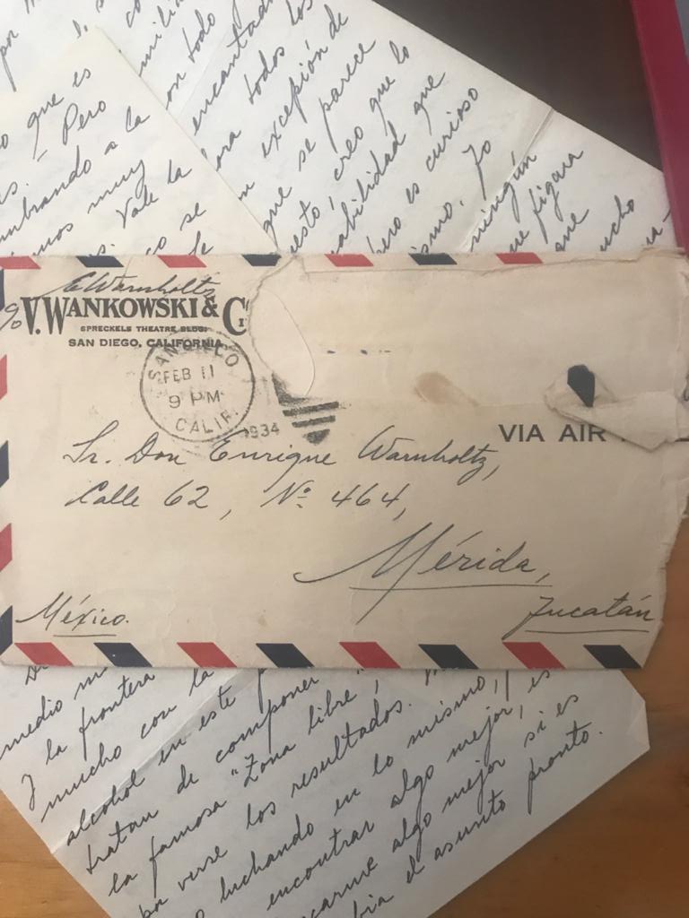 Un muchachito requete&nbsp;mono